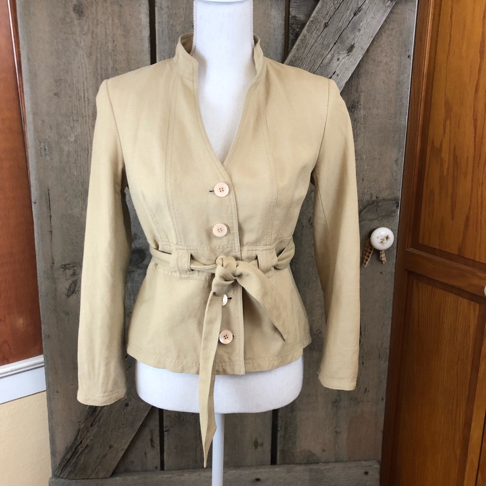 Calvin Klein Blazer With Buttons & Tie Size 6